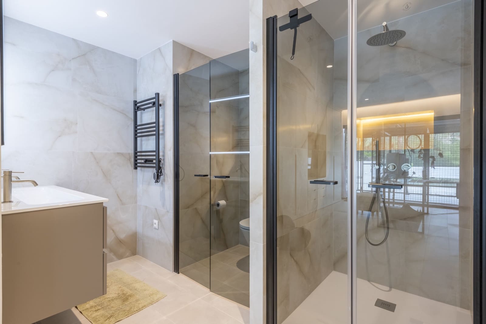 Apartamento de 3 habitaciones en Marbella en venta con piscina garaje - 1.325.000 € (Ref: 8630106)