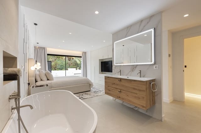 3 chambre Appartement à vendre à Marbella avec piscine garage - 1 250 000 € (Ref: 8630106)