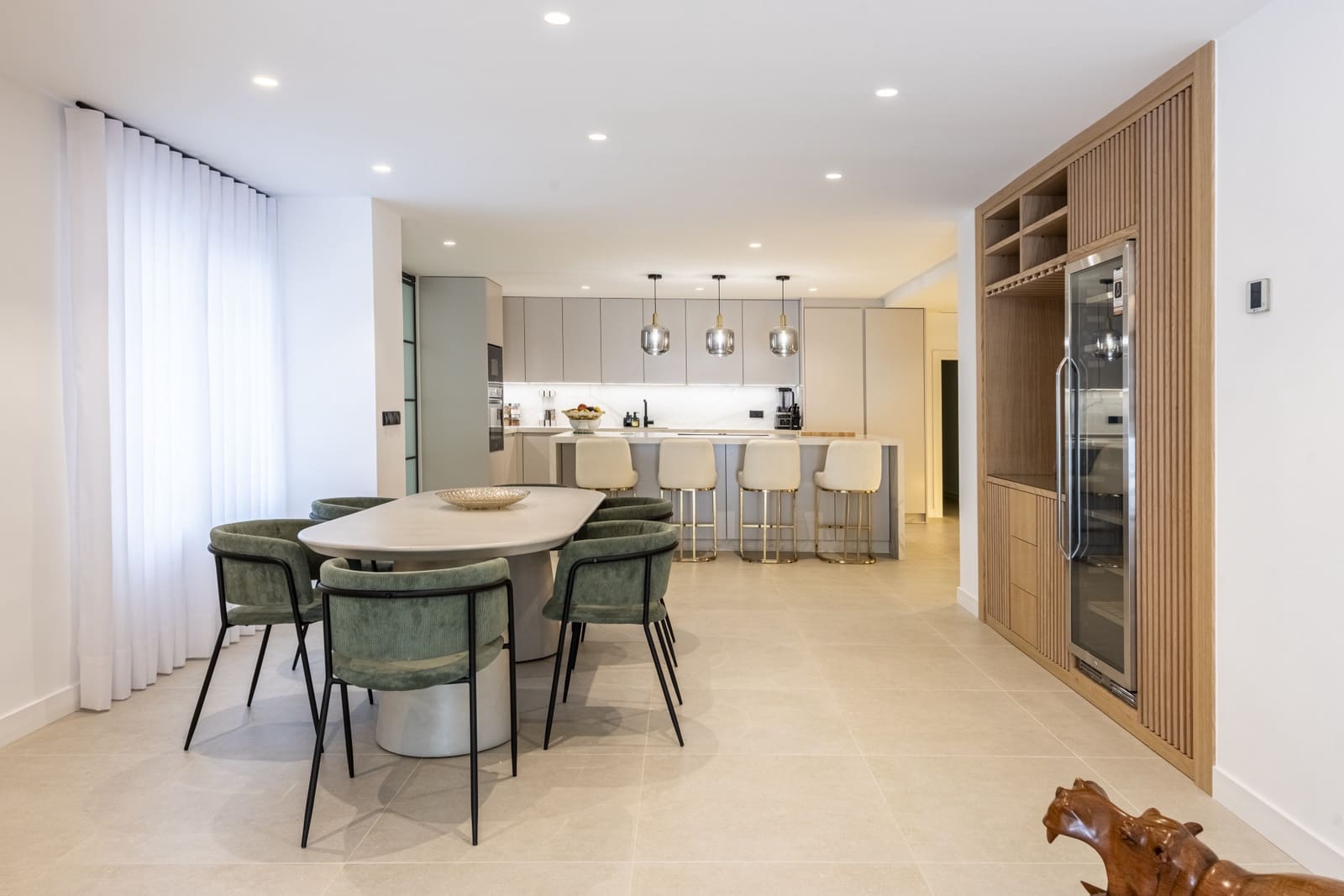 Apartamento de 3 habitaciones en Marbella en venta con piscina garaje - 1.325.000 € (Ref: 8630106)
