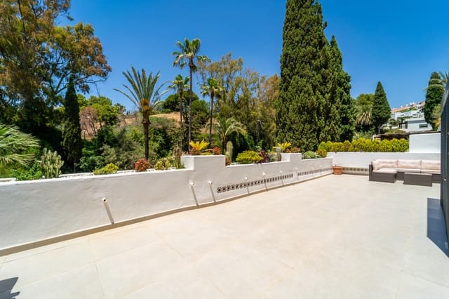 3 chambre Appartement à vendre à Marbella avec piscine garage - 1 250 000 € (Ref: 8630106)
