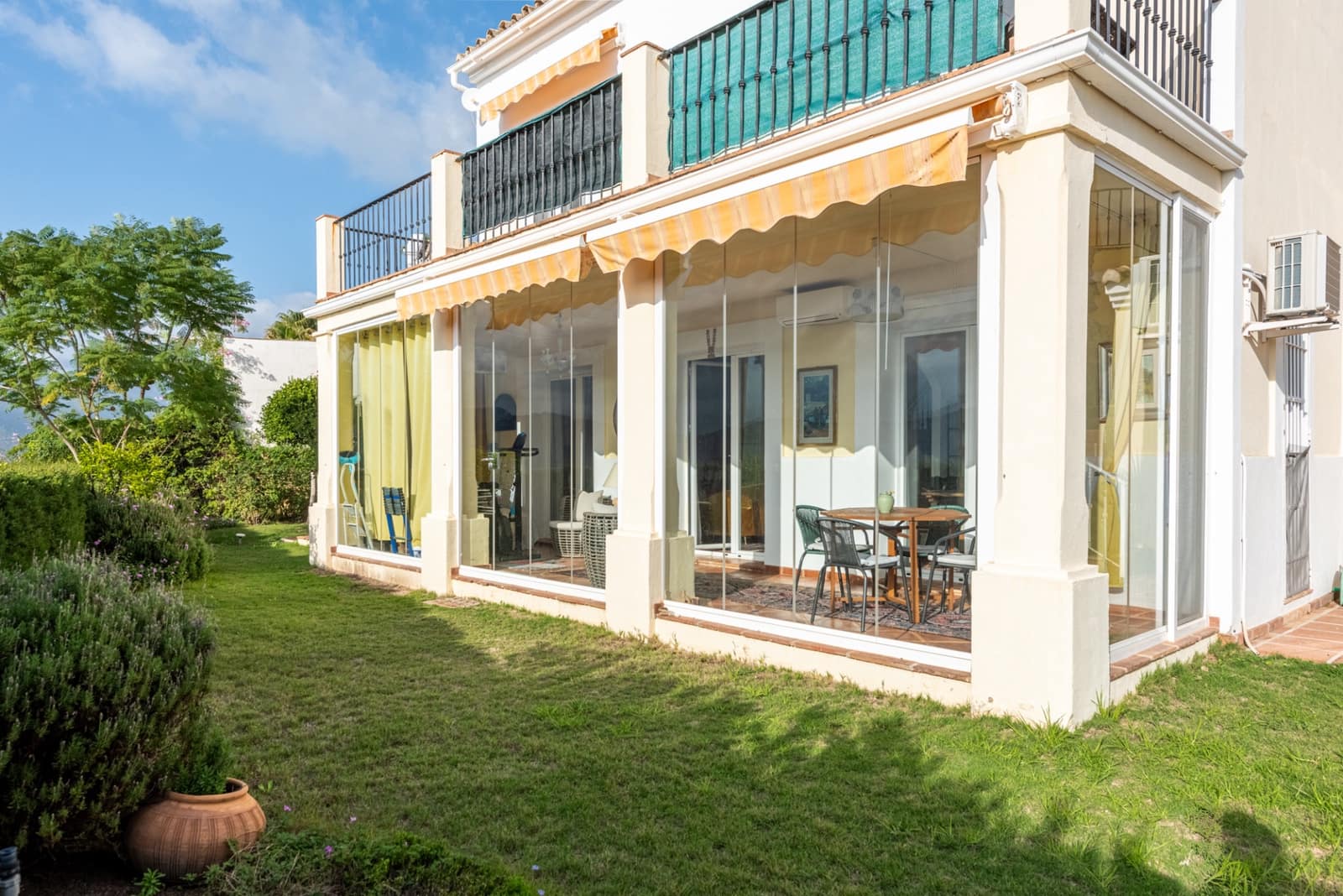 4 chambre Villa/Maison à vendre à Istan avec piscine garage - 965 000 € (Ref: 8636502)