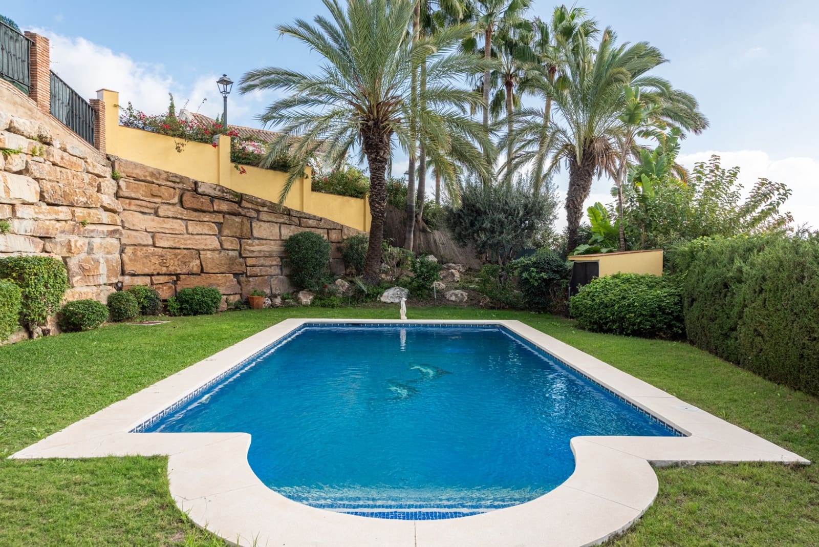 4 chambre Villa/Maison à vendre à Istan avec piscine garage - 965 000 € (Ref: 8636502)