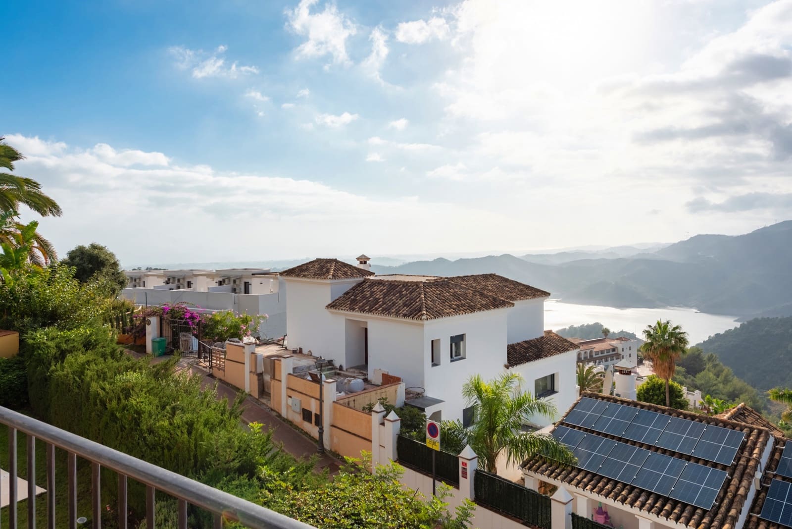 4 chambre Villa/Maison à vendre à Istan avec piscine garage - 965 000 € (Ref: 8636502)