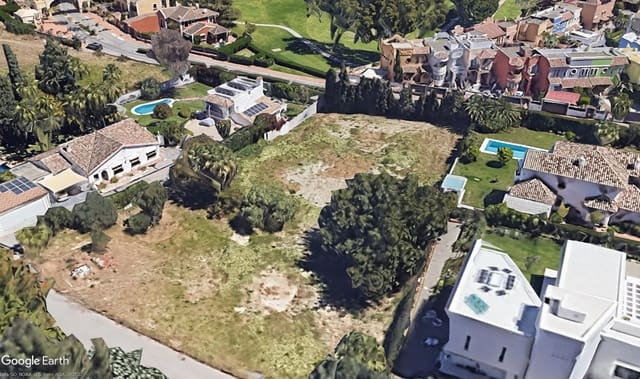 Byggegrund til salg i San Pedro de Alcantara, Marbella - € 2.450.000 (Ref: 8645006)