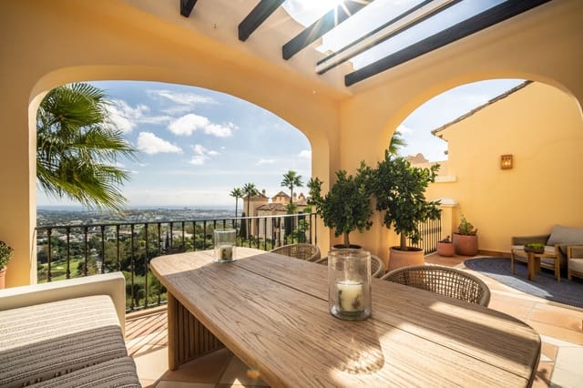 3 soverom Penthouse til salgs i Benahavís med svømmebasseng garasje - € 1 375 000 (Ref: 8645007)