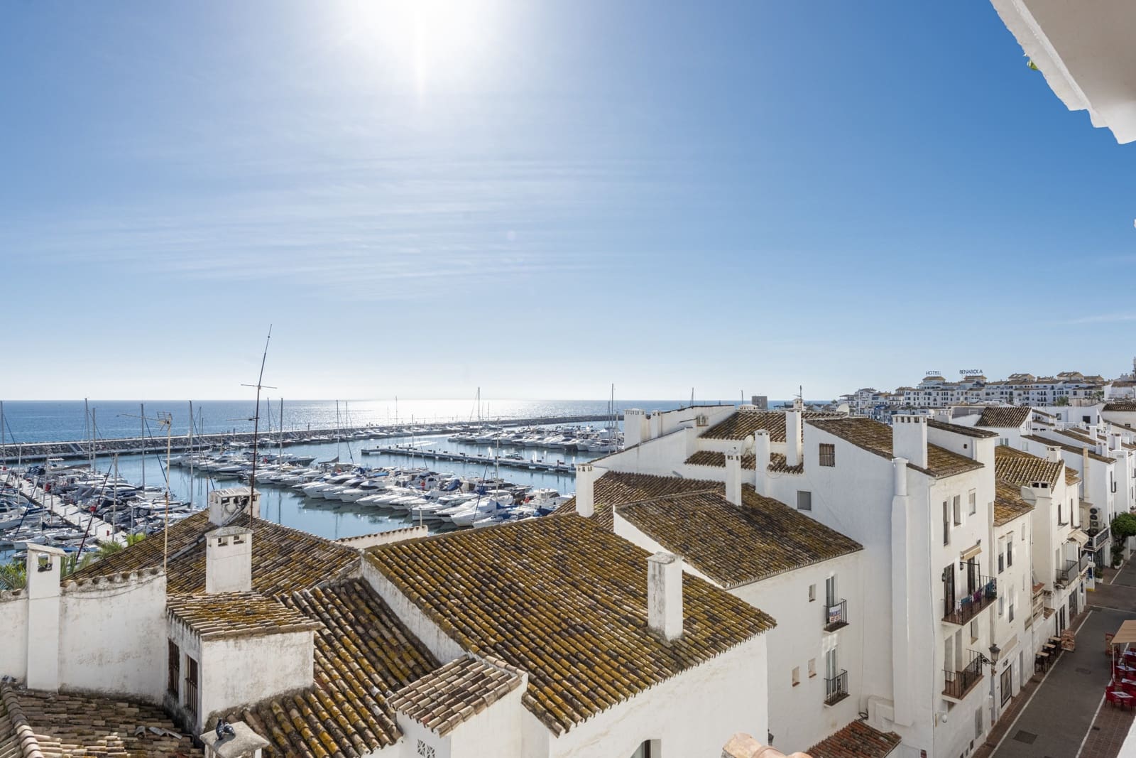 2 bedroom Apartment for sale in Puerto Banus with garage - € 1,150,000 (Ref: 8679711)