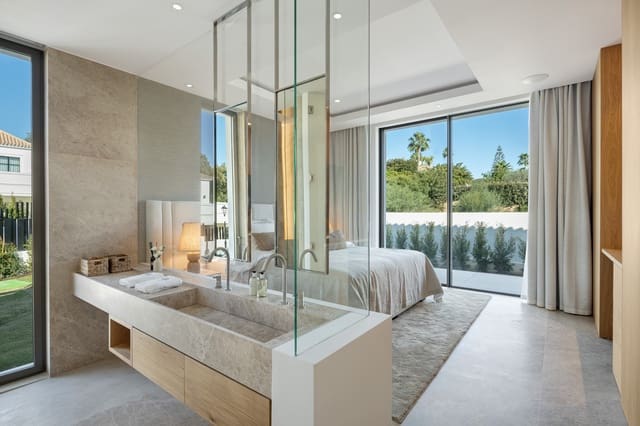 6 slaapkamer Villa te koop in Marbella met zwembad garage - € 10.950.000 (Ref: 8682148)