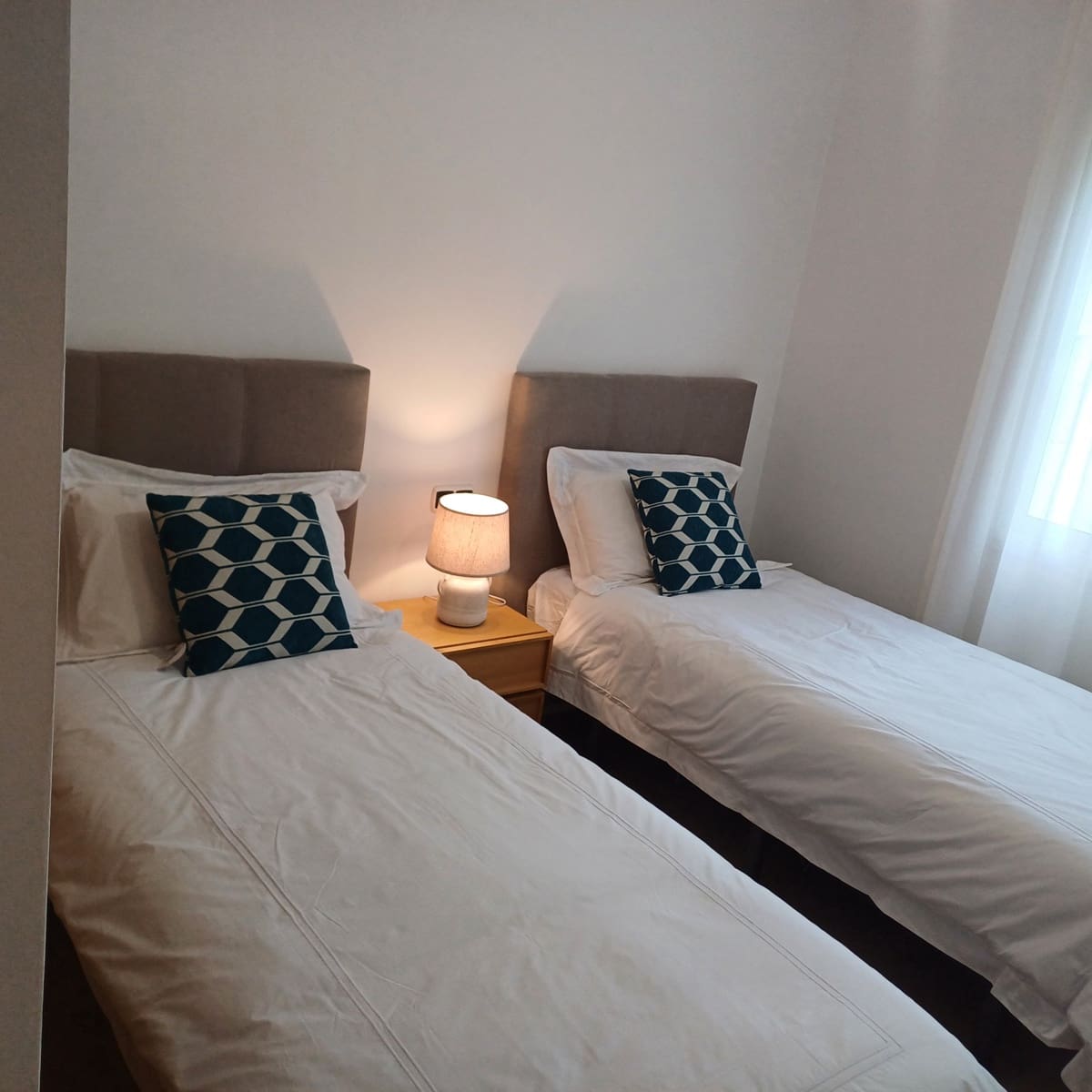 2 sovrum Lägenhet att hyra i Marbella med pool garage - 2 100 € (Ref: 8683085)