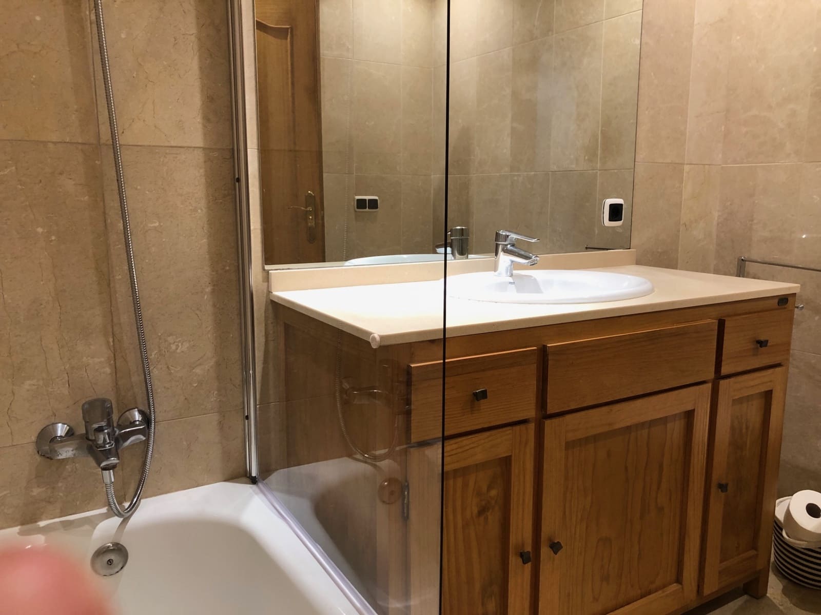 2 sovrum Lägenhet att hyra i Marbella med pool garage - 2 100 € (Ref: 8683085)