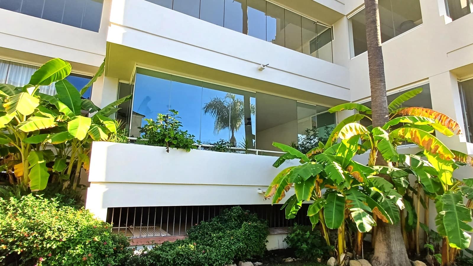 2 sovrum Lägenhet att hyra i Marbella med pool garage - 2 100 € (Ref: 8683085)