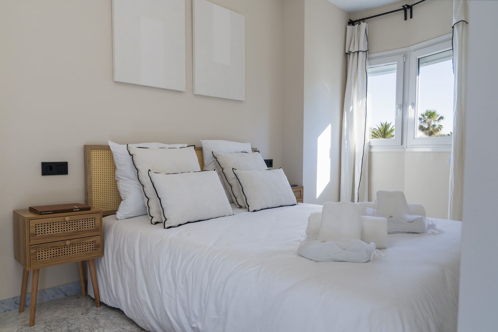 4 bedroom Apartment for sale in Marbella with pool garage - € 1,595,000 (Ref: 8687457)