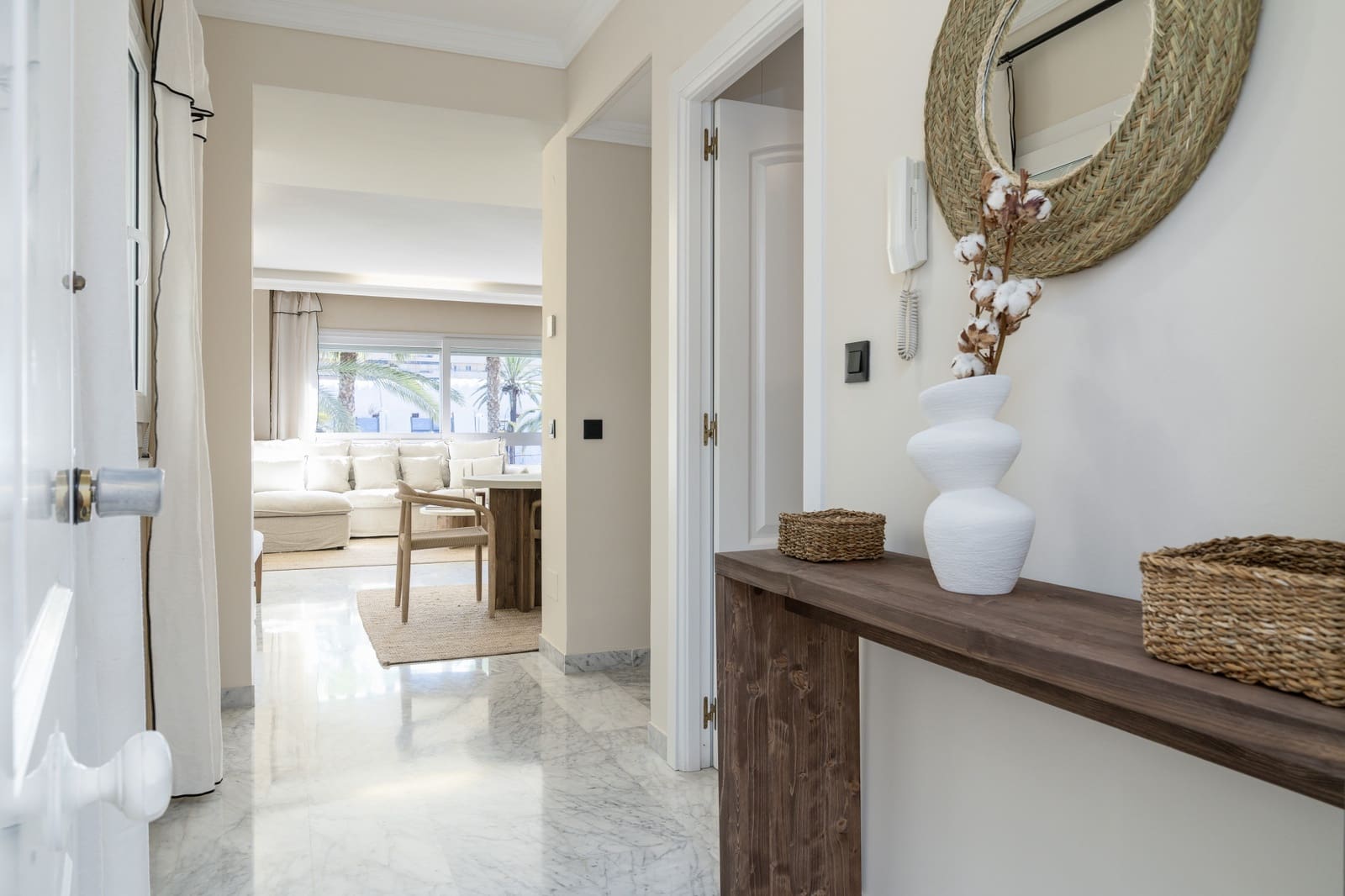 4 bedroom Apartment for sale in Marbella with pool garage - € 1,595,000 (Ref: 8687457)