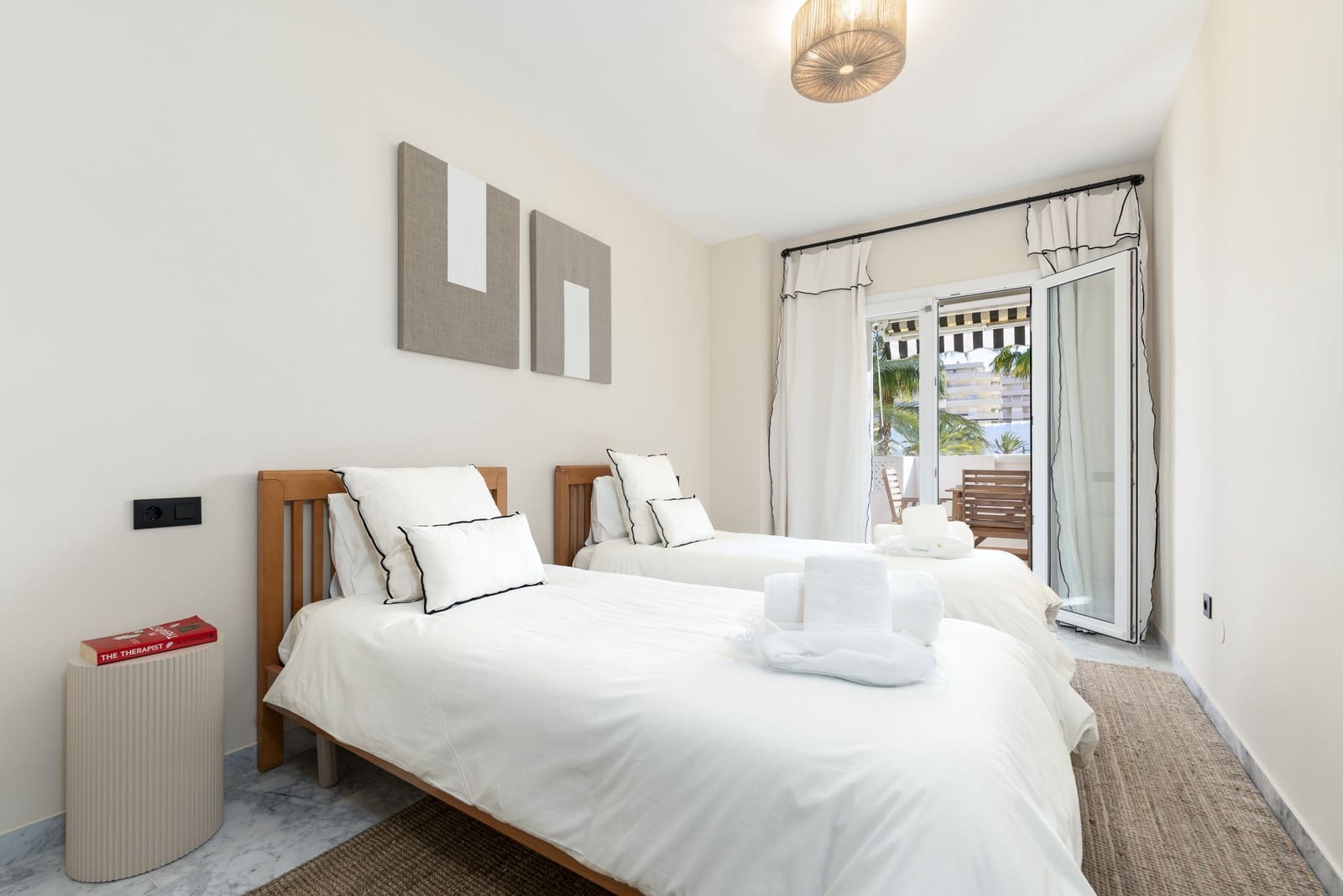 4 bedroom Apartment for sale in Marbella with pool garage - € 1,595,000 (Ref: 8687457)