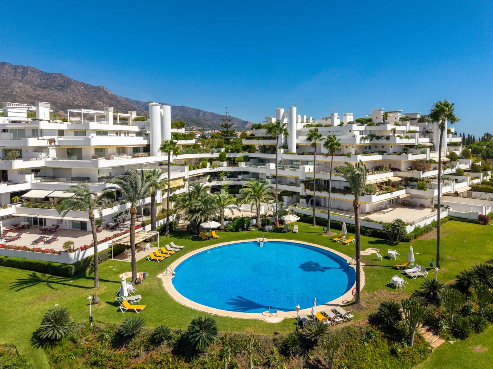 3 slaapkamer Appartement te koop in Marbella met zwembad garage - € 1.600.000 (Ref: 8691414)