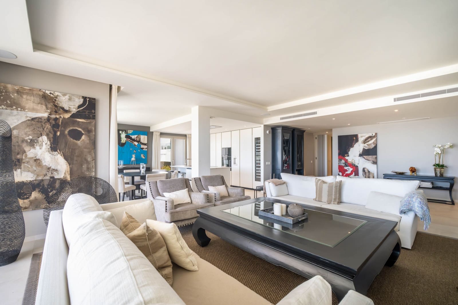 3 bedroom Apartment for sale in Marbella with pool garage - € 1,695,000 (Ref: 8696613)