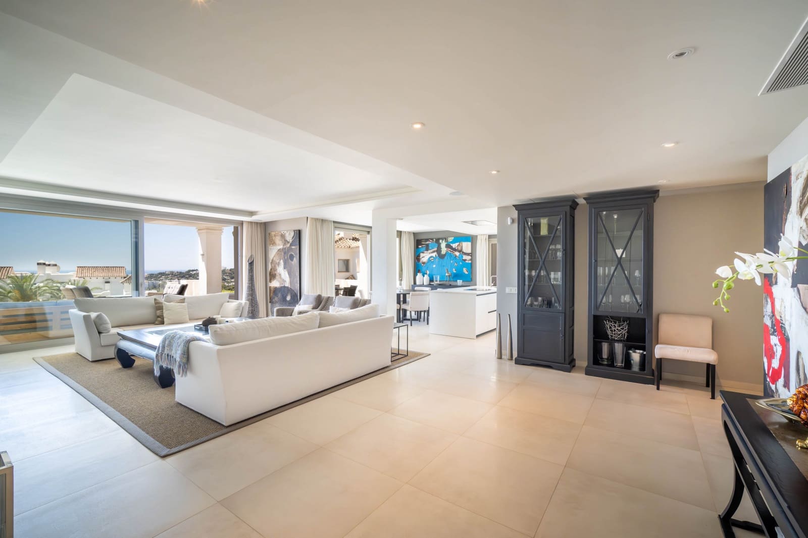 3 bedroom Apartment for sale in Marbella with pool garage - € 1,695,000 (Ref: 8696613)