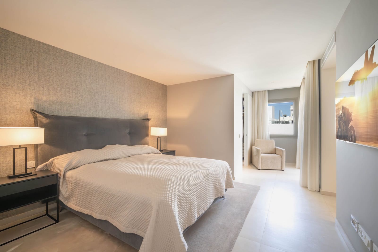 3 bedroom Apartment for sale in Marbella with pool garage - € 1,695,000 (Ref: 8696613)