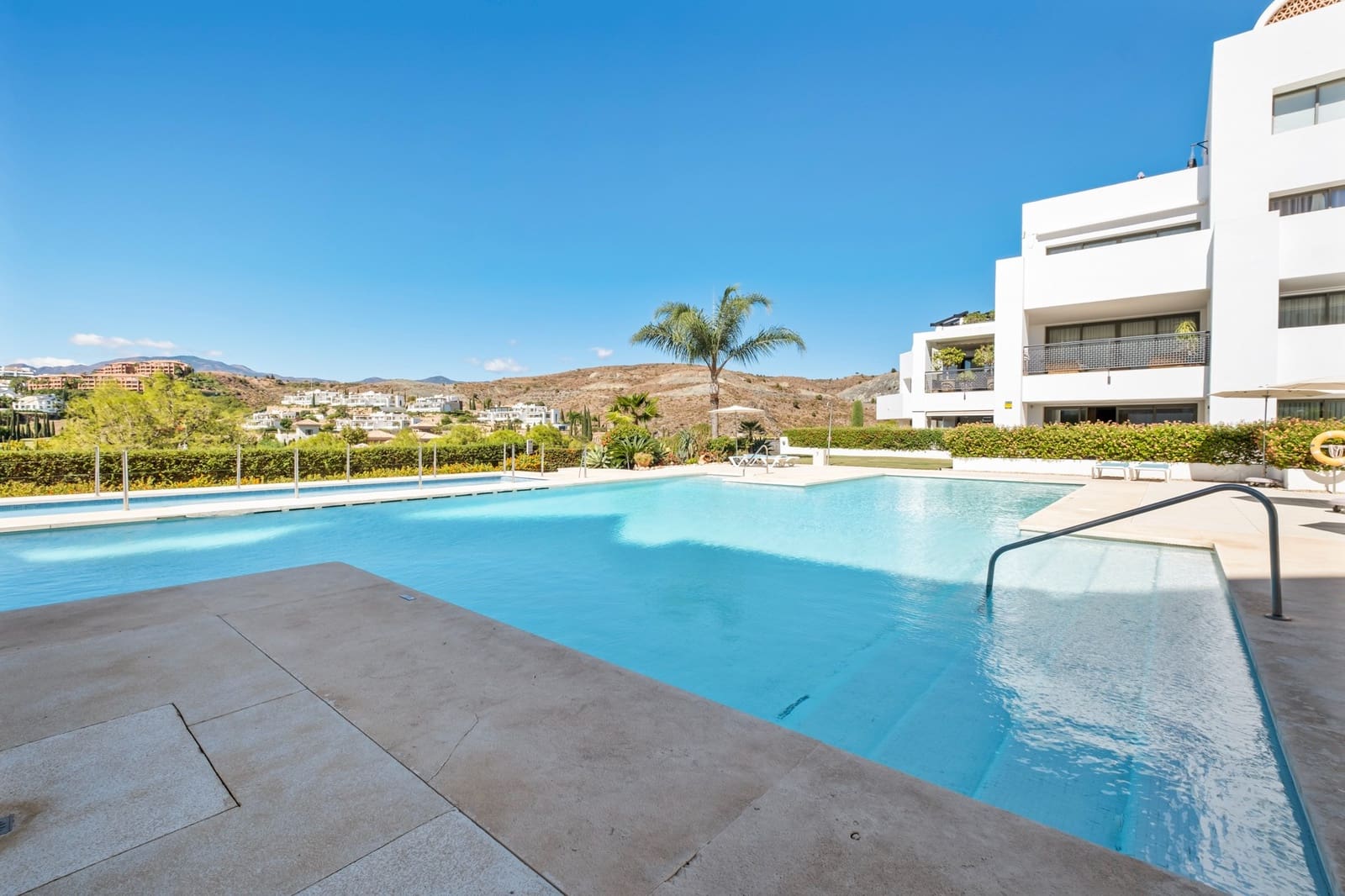 3 bedroom Penthouse for sale in Los Flamingos with pool garage - € 1,075,000 (Ref: 8697997)