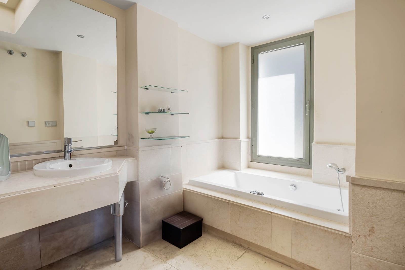 3 bedroom Penthouse for sale in Los Flamingos with pool garage - € 1,075,000 (Ref: 8697997)