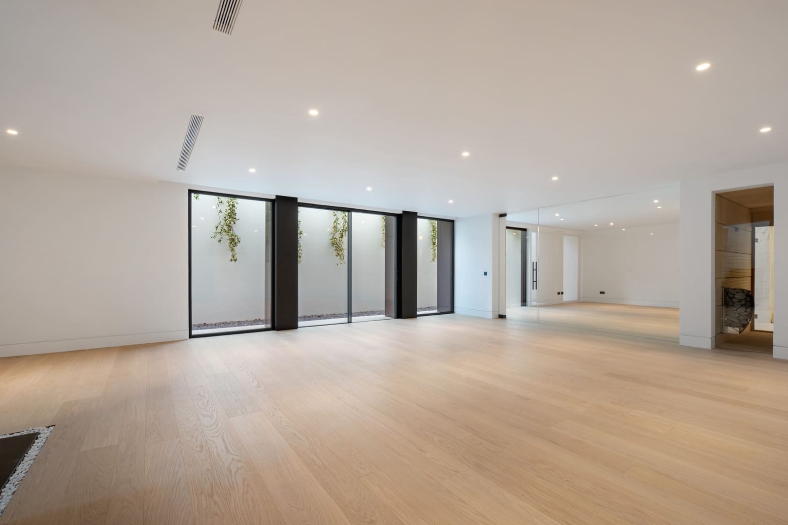 6 bedroom Villa for sale in Marbella with pool garage - € 9,300,000 (Ref: 8702805)