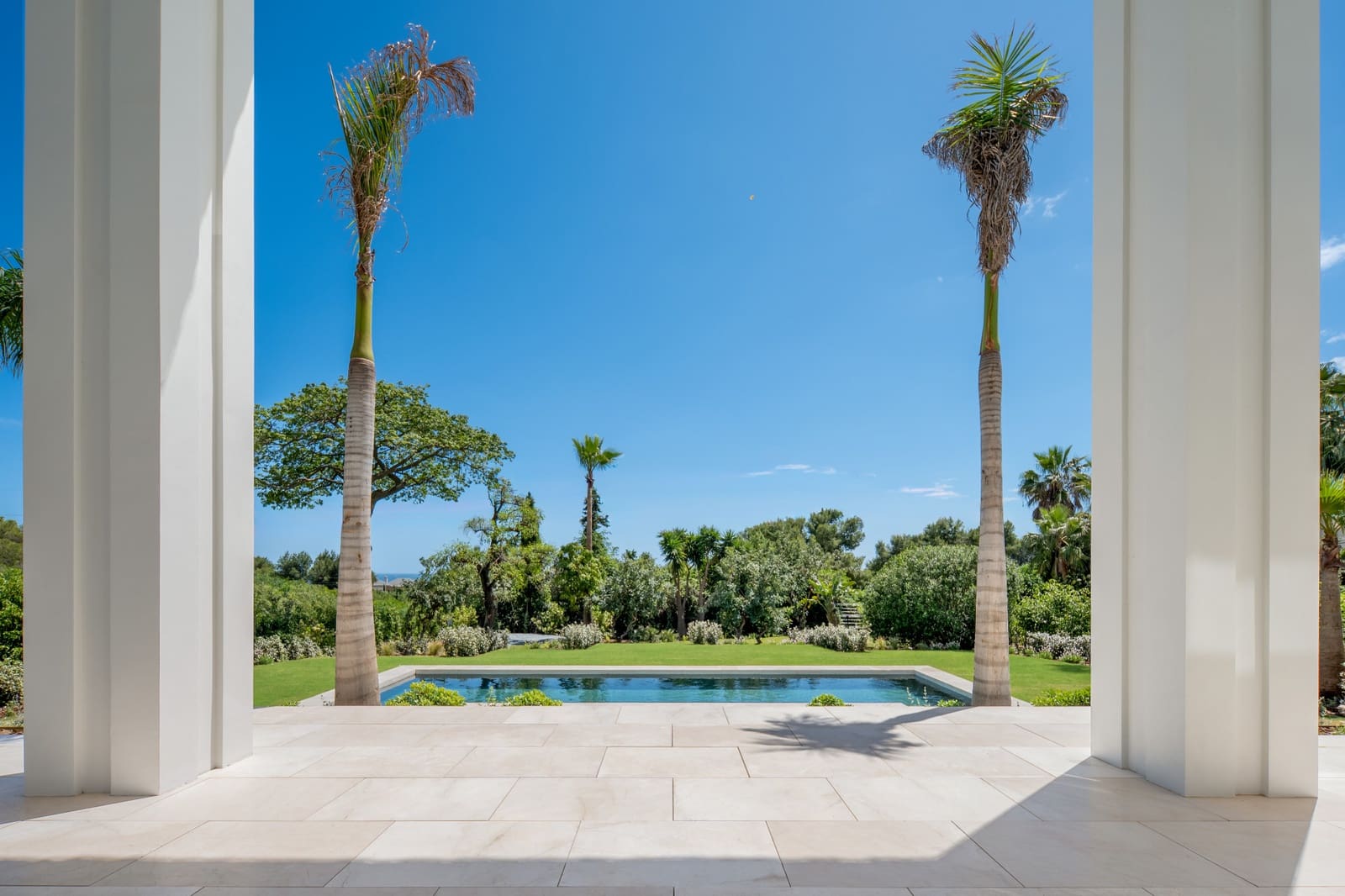 6 bedroom Villa for sale in Marbella with pool garage - € 9,300,000 (Ref: 8702805)