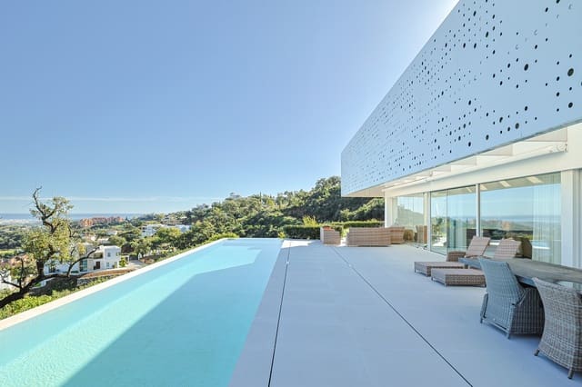 6 Zimmer Villa zu verkaufen in Marbella mit Pool Garage - 3.500.000 € (Ref: 8741543)