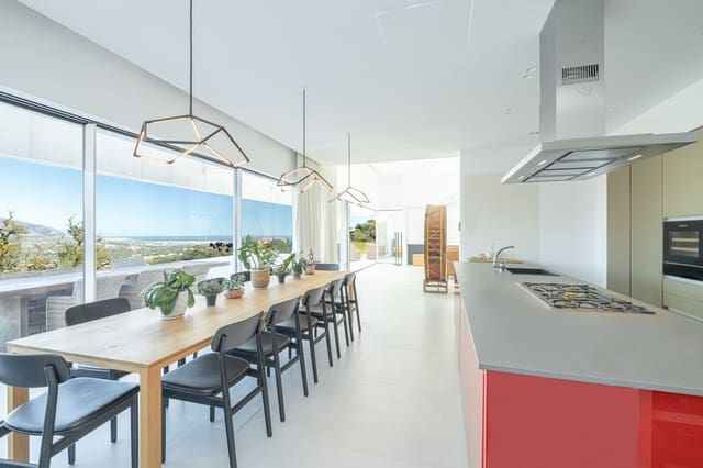 6 Zimmer Villa zu verkaufen in Marbella mit Pool Garage - 3.500.000 € (Ref: 8741543)