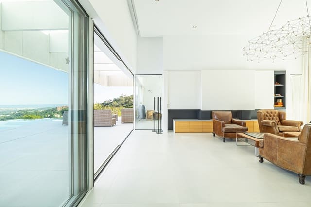 6 Zimmer Villa zu verkaufen in Marbella mit Pool Garage - 3.500.000 € (Ref: 8741543)