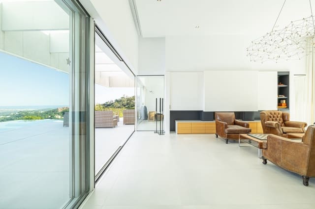6 quarto Moradia para venda em Marbella com piscina garagem - 3 500 000 € (Ref: 8741543)