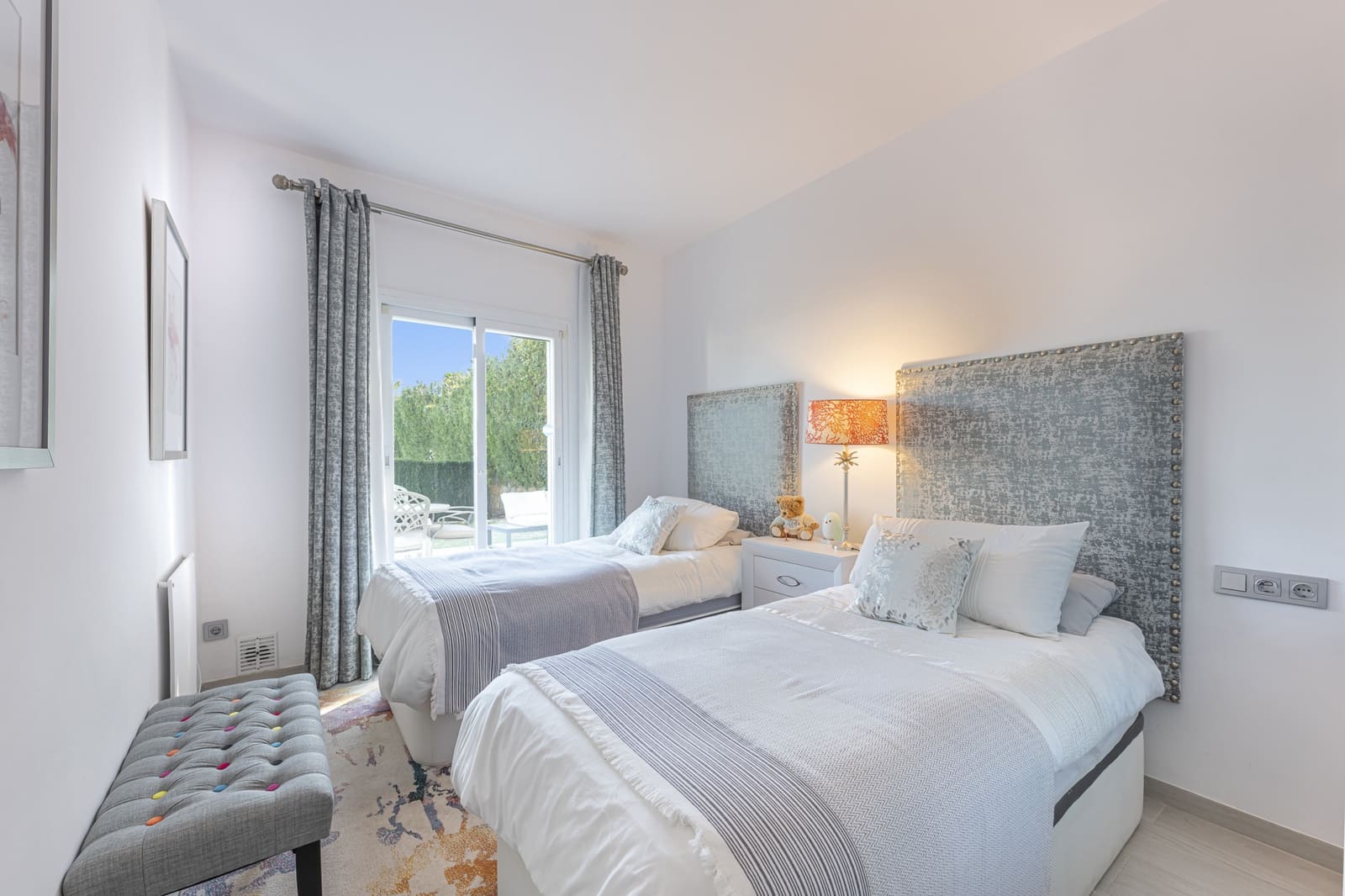 Casa de 3 habitaciones en Nueva Andalucia en venta con piscina garaje - 1.595.000 € (Ref: 8757837)