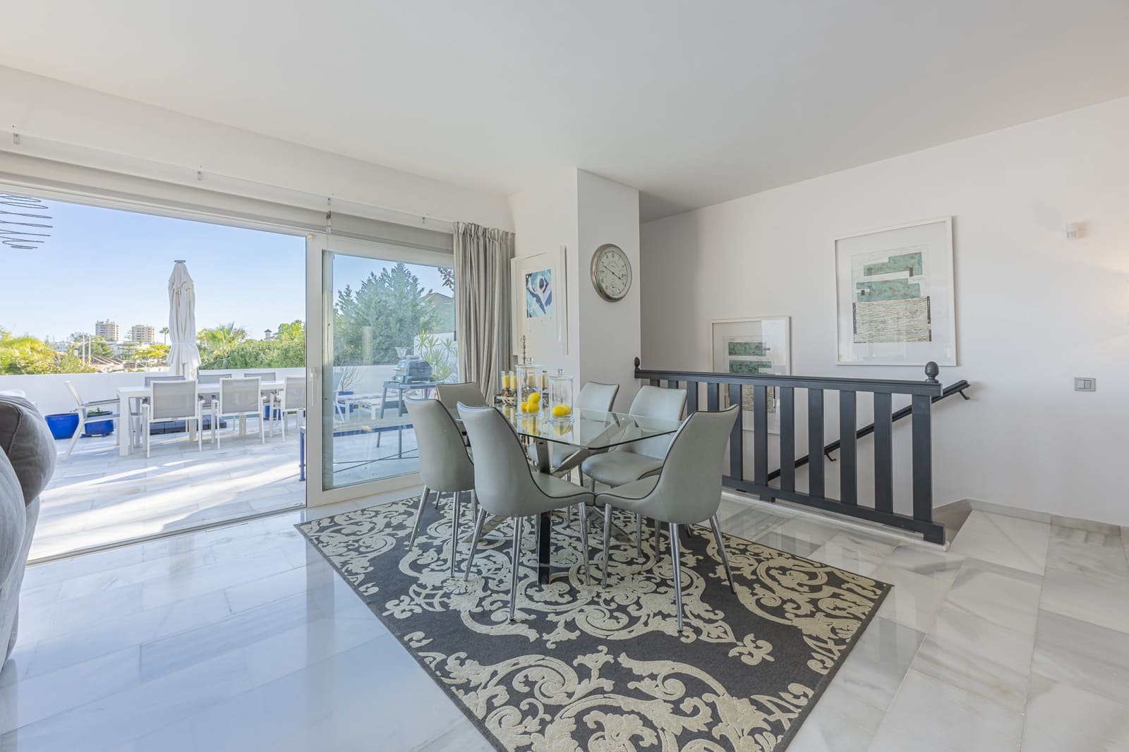 Casa de 3 habitaciones en Nueva Andalucia en venta con piscina garaje - 1.595.000 € (Ref: 8757837)