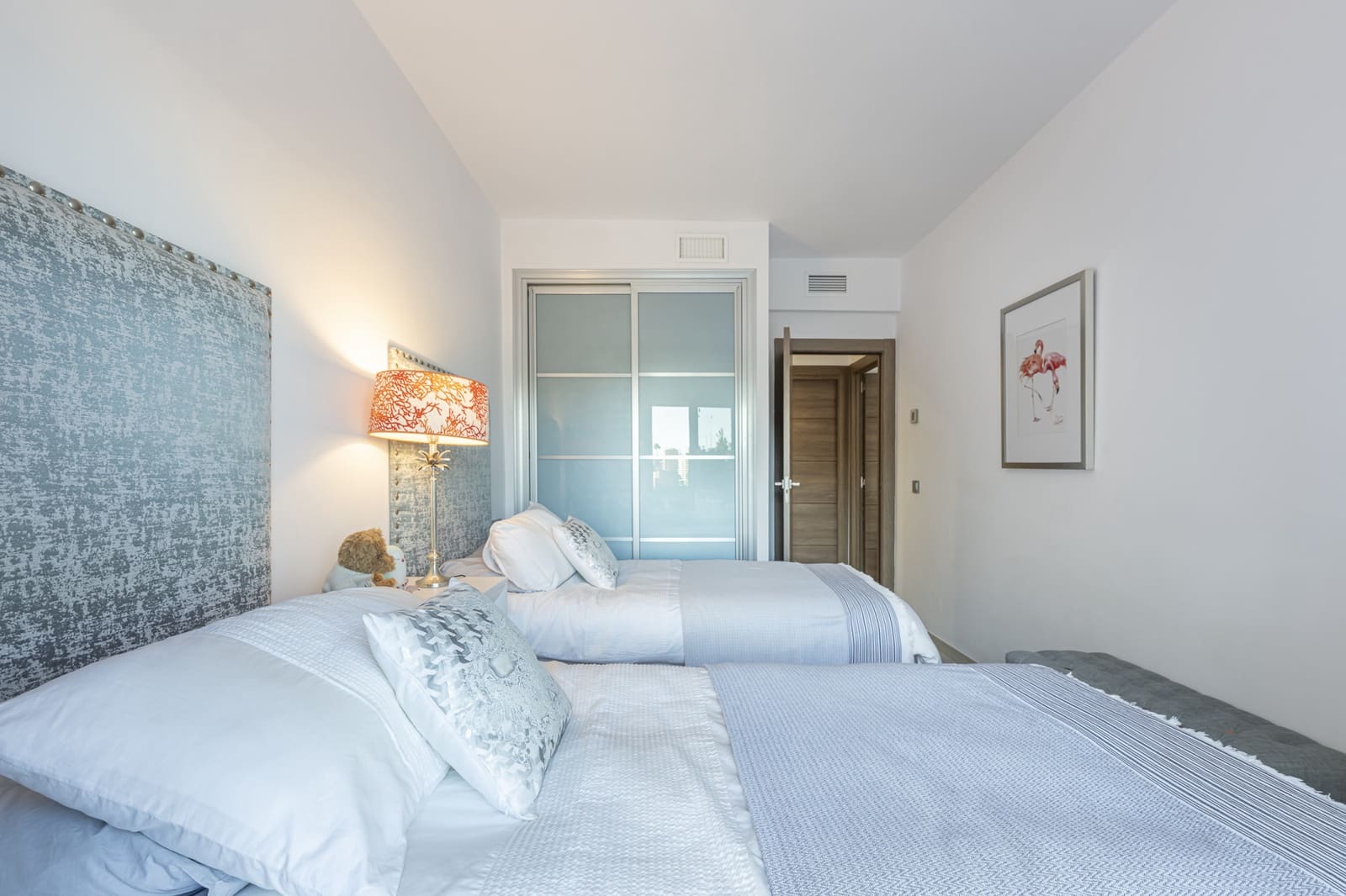 Casa de 3 habitaciones en Nueva Andalucia en venta con piscina garaje - 1.595.000 € (Ref: 8757837)