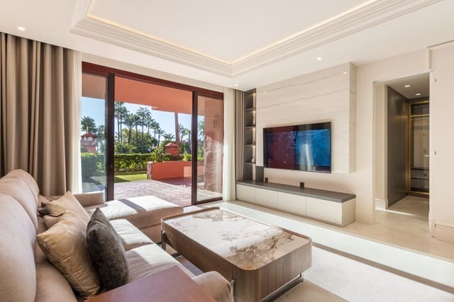 3 Zimmer Apartment zu verkaufen in Estepona mit Pool Garage - 1.550.000 € (Ref: 8792200)