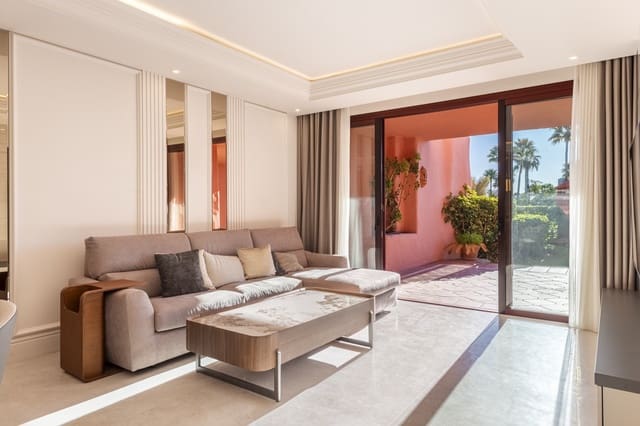 3 Zimmer Apartment zu verkaufen in Estepona mit Pool Garage - 1.550.000 € (Ref: 8792200)