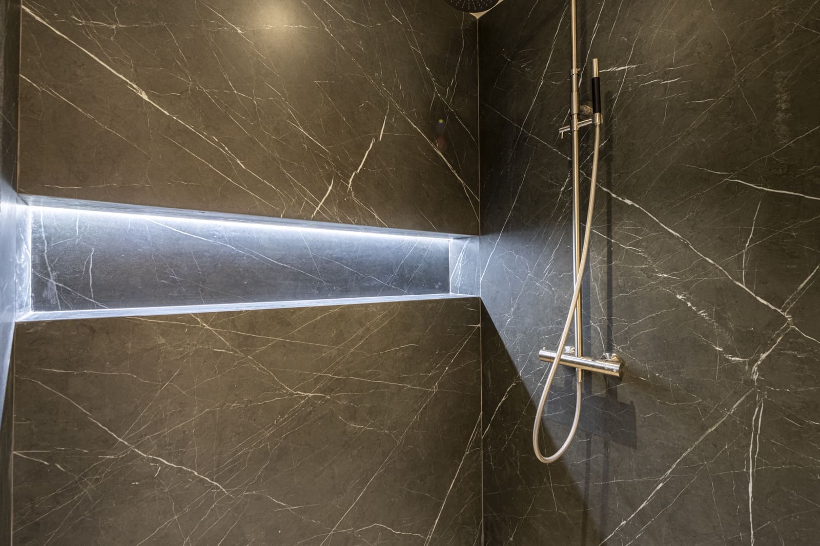 3 Zimmer Apartment zu verkaufen in Estepona mit Pool Garage - 1.550.000 € (Ref: 8792200)