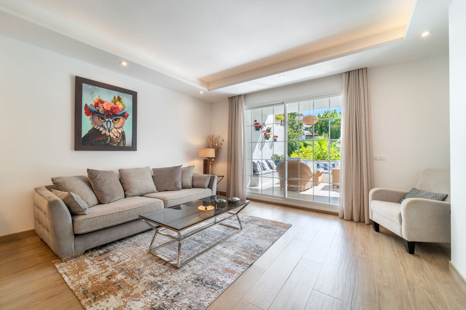 2 bedroom Apartment for sale in Marbella with pool garage - € 2,425,000 (Ref: 8798493)