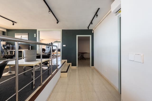 Gewerbe zu verkaufen in Marbella mit Pool - 595.000 € (Ref: 8817474)