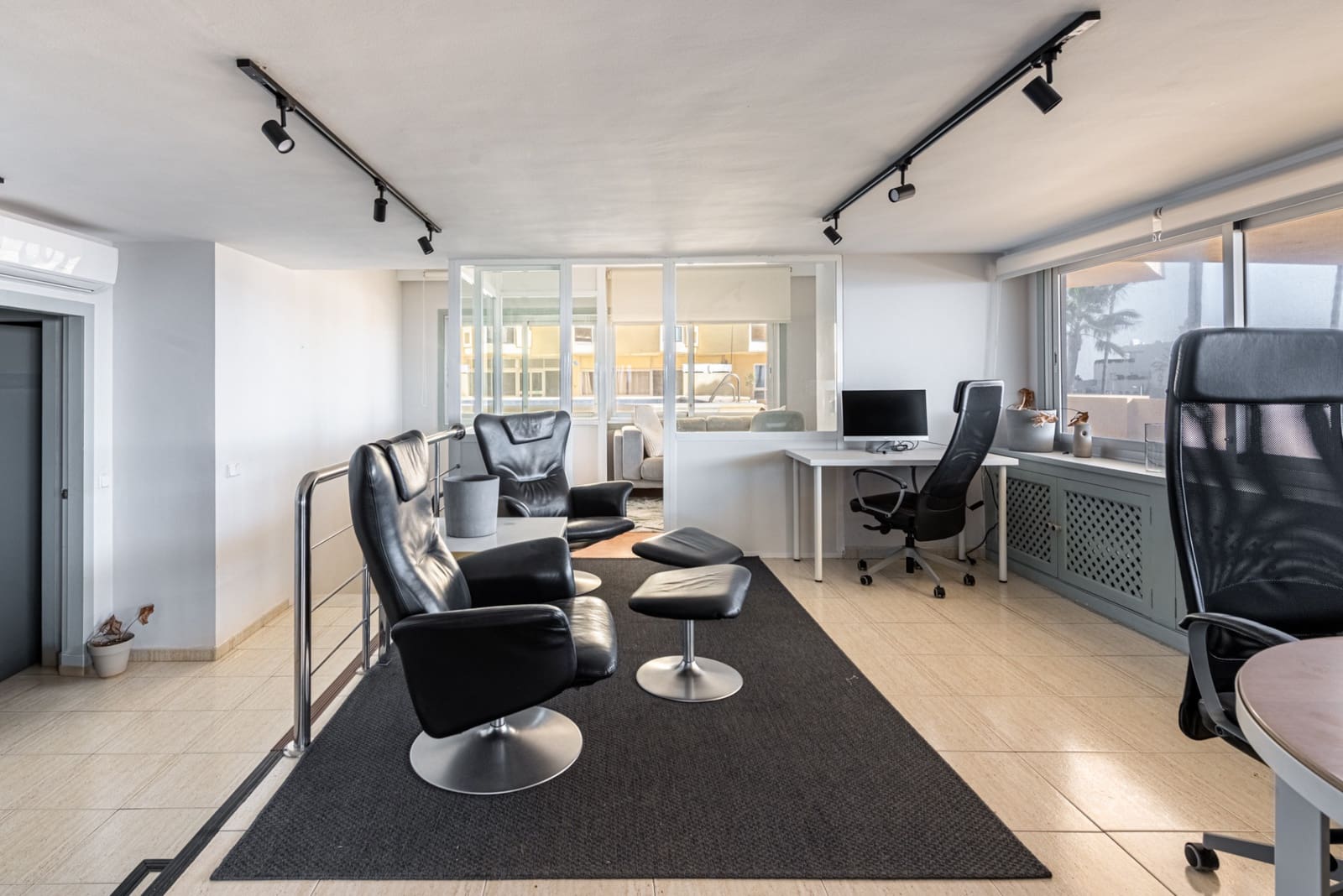 Gewerbe zu verkaufen in Marbella mit Pool - 595.000 € (Ref: 8817474)