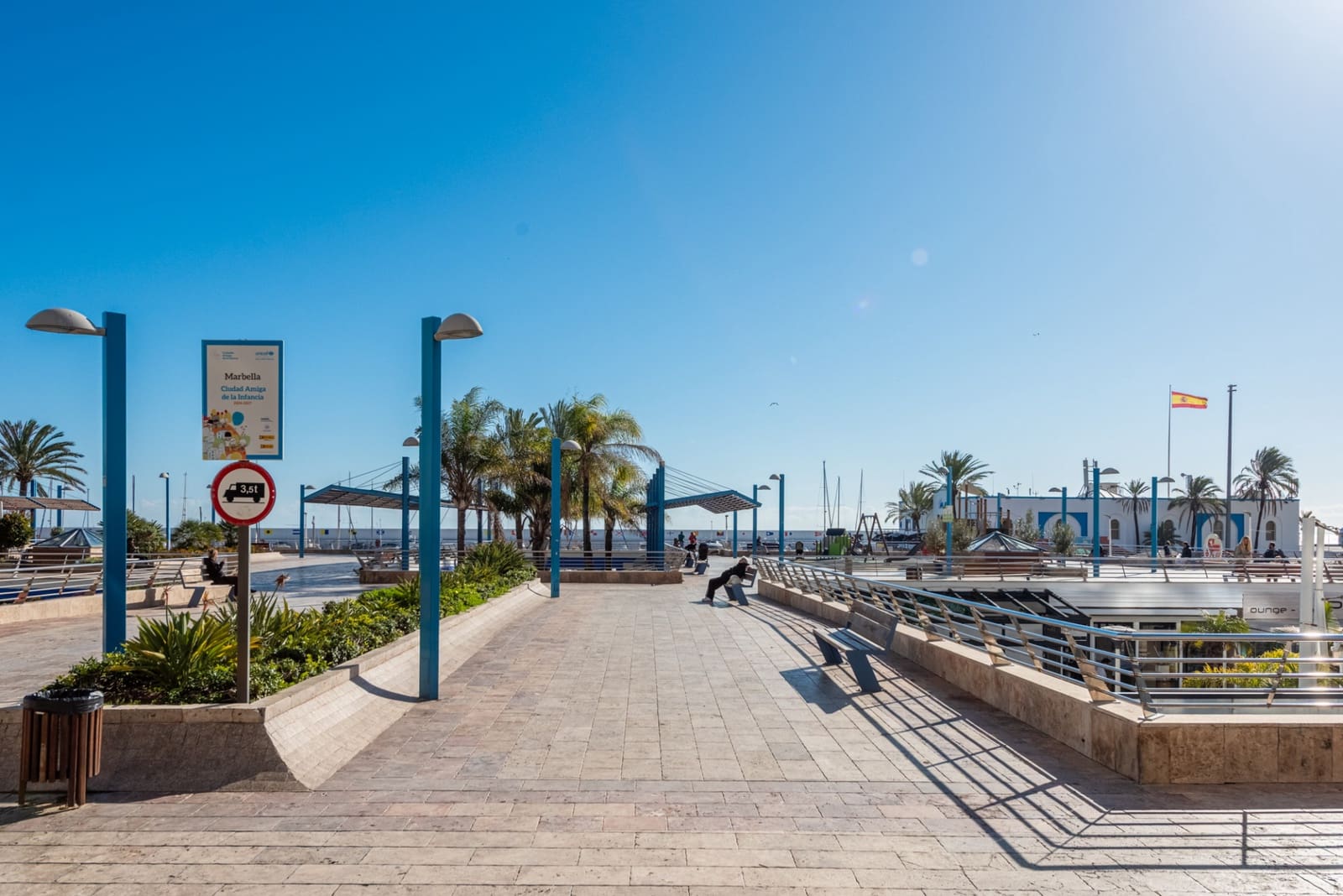 Gewerbe zu verkaufen in Marbella mit Pool - 595.000 € (Ref: 8817474)