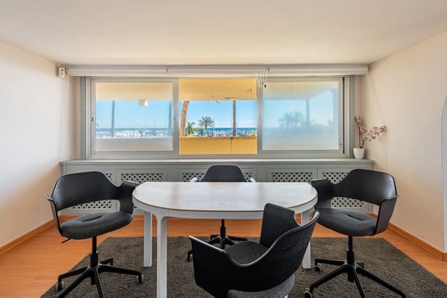 Gewerbe zu verkaufen in Marbella mit Pool - 595.000 € (Ref: 8817474)