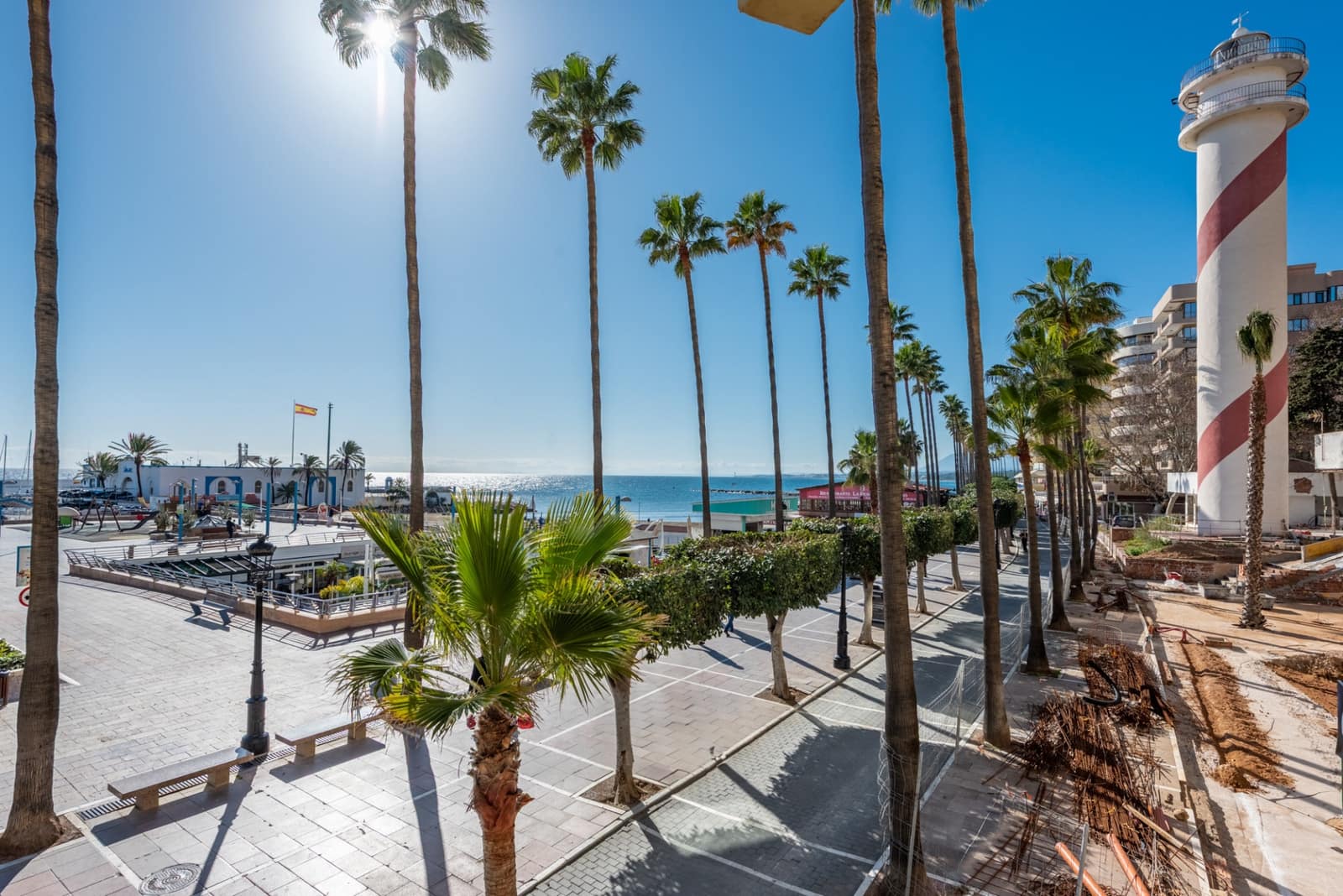 Gewerbe zu verkaufen in Marbella mit Pool - 595.000 € (Ref: 8817474)