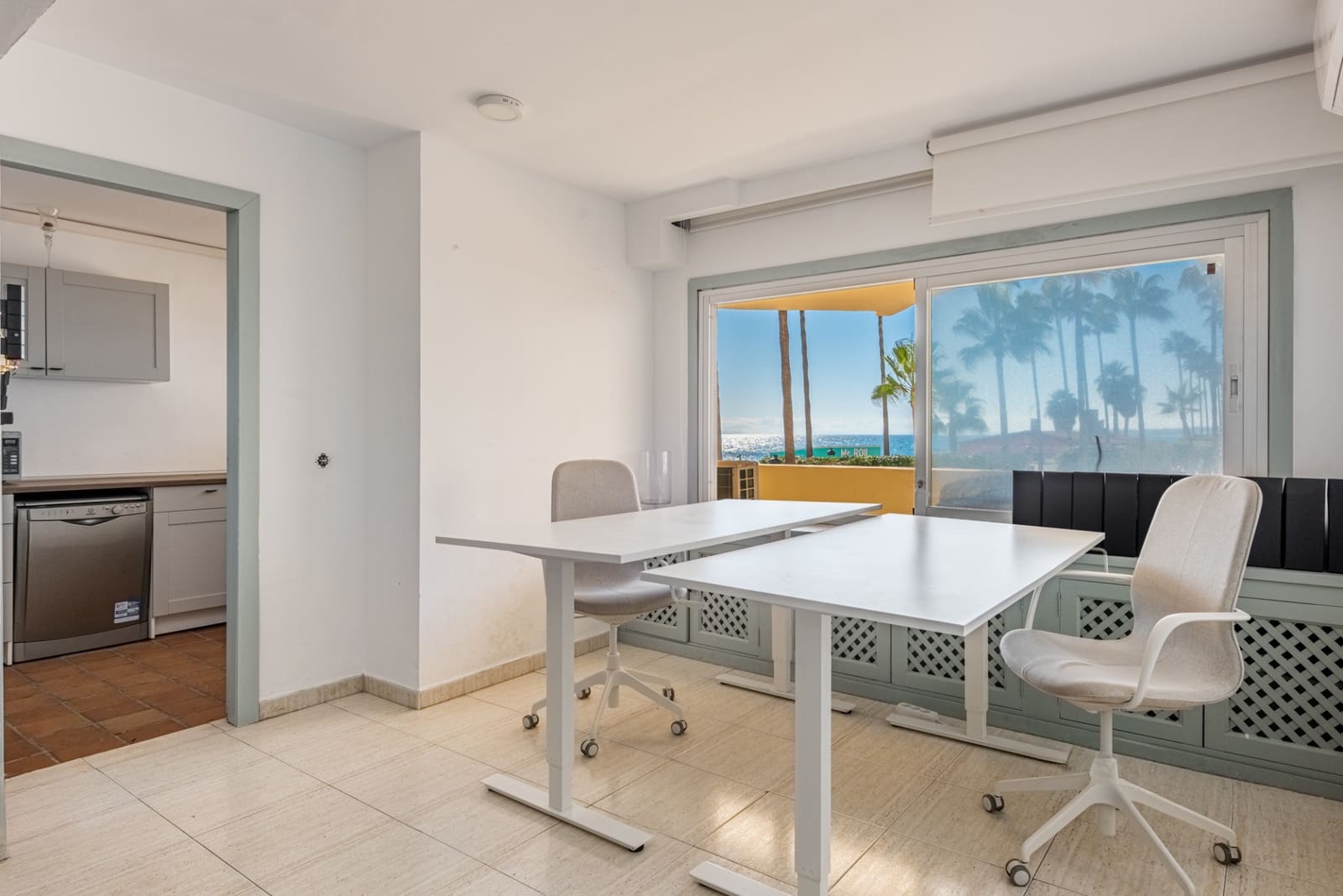 Comercial para venda em Marbella com piscina - 595 000 € (Ref: 8817474)