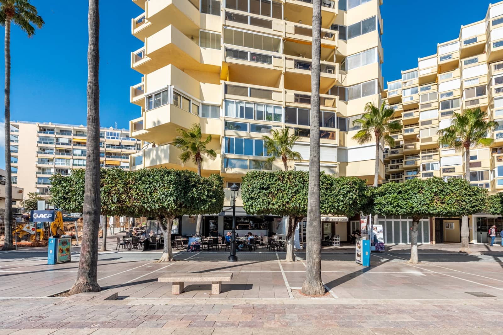 Comercial para venda em Marbella com piscina - 595 000 € (Ref: 8817474)