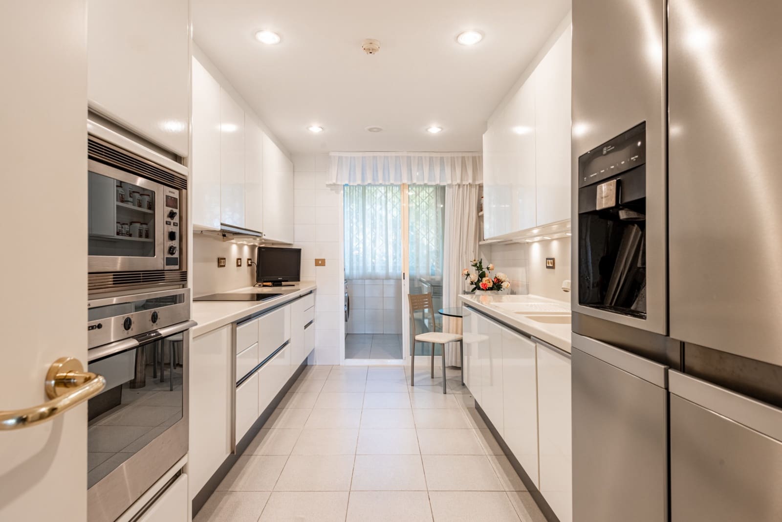 3 sovrum Lägenhet till salu i Marbella med pool garage - 3 850 000 € (Ref: 8817475)