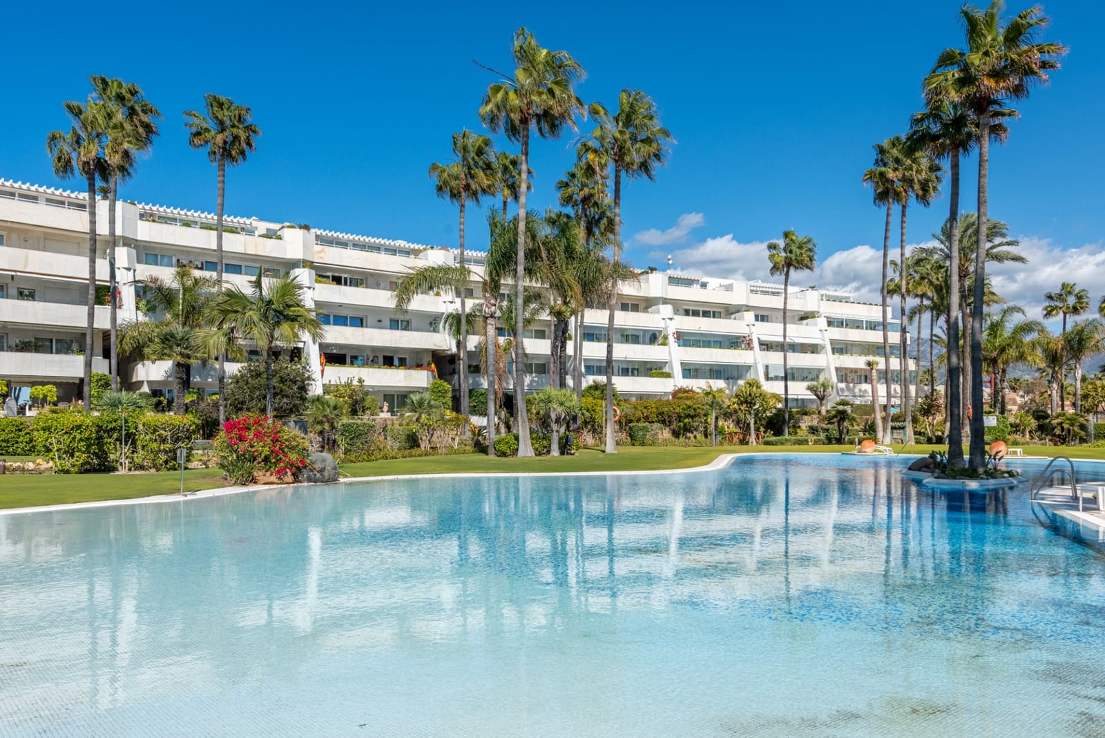 3 sovrum Lägenhet till salu i Marbella med pool garage - 3 850 000 € (Ref: 8817475)