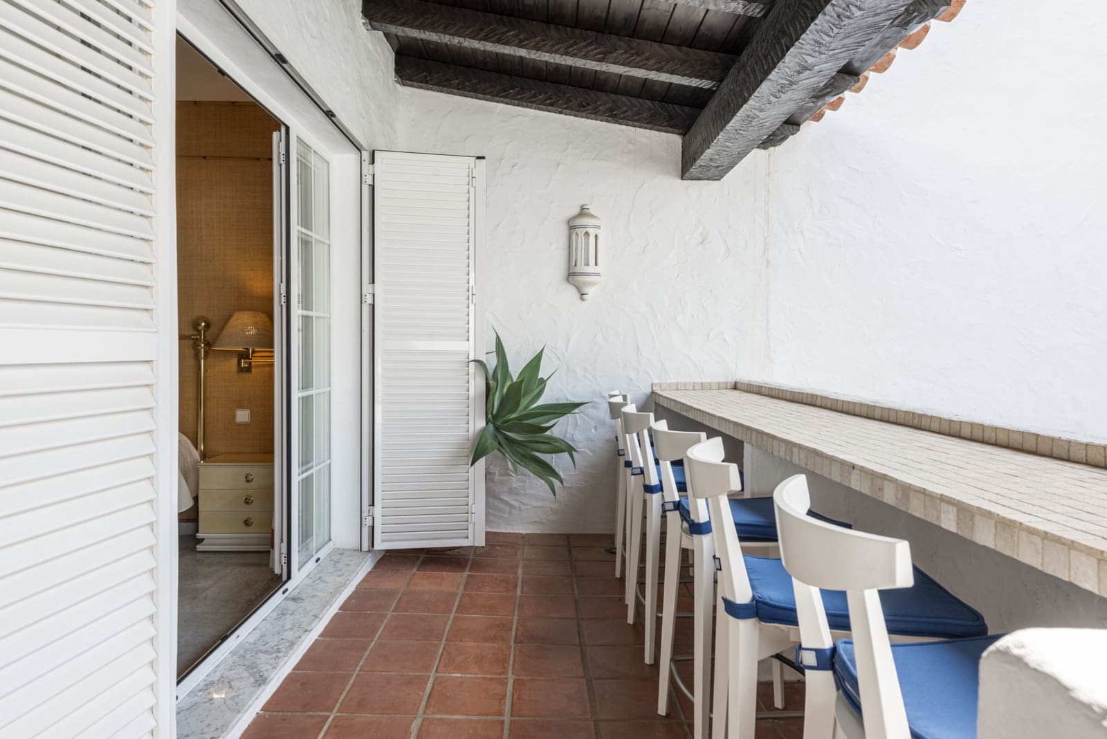 2 bedroom Penthouse for sale in Marbella with pool garage - € 2,500,000 (Ref: 8822203)