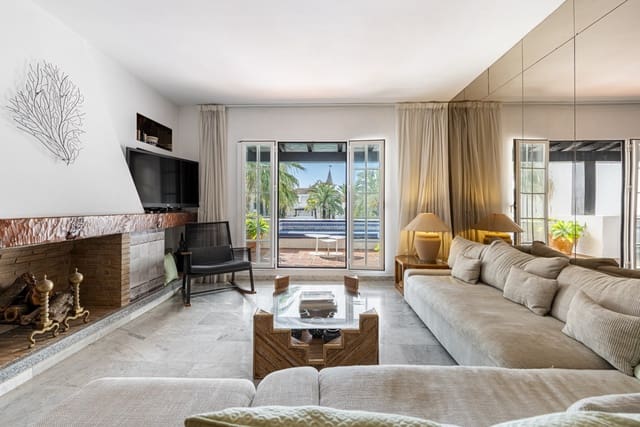 2 slaapkamer Penthouse te koop in Marbella met zwembad garage - € 2.500.000 (Ref: 8822203)