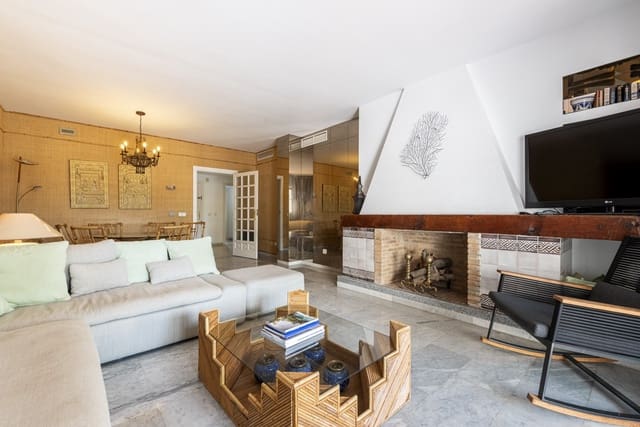 2 slaapkamer Penthouse te koop in Marbella met zwembad garage - € 2.500.000 (Ref: 8822203)