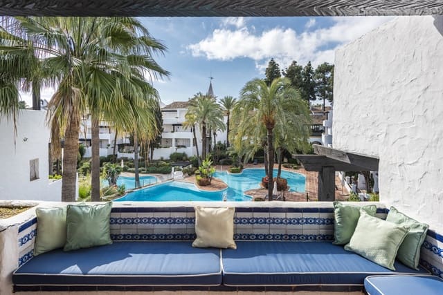 2 slaapkamer Penthouse te koop in Marbella met zwembad garage - € 2.500.000 (Ref: 8822203)