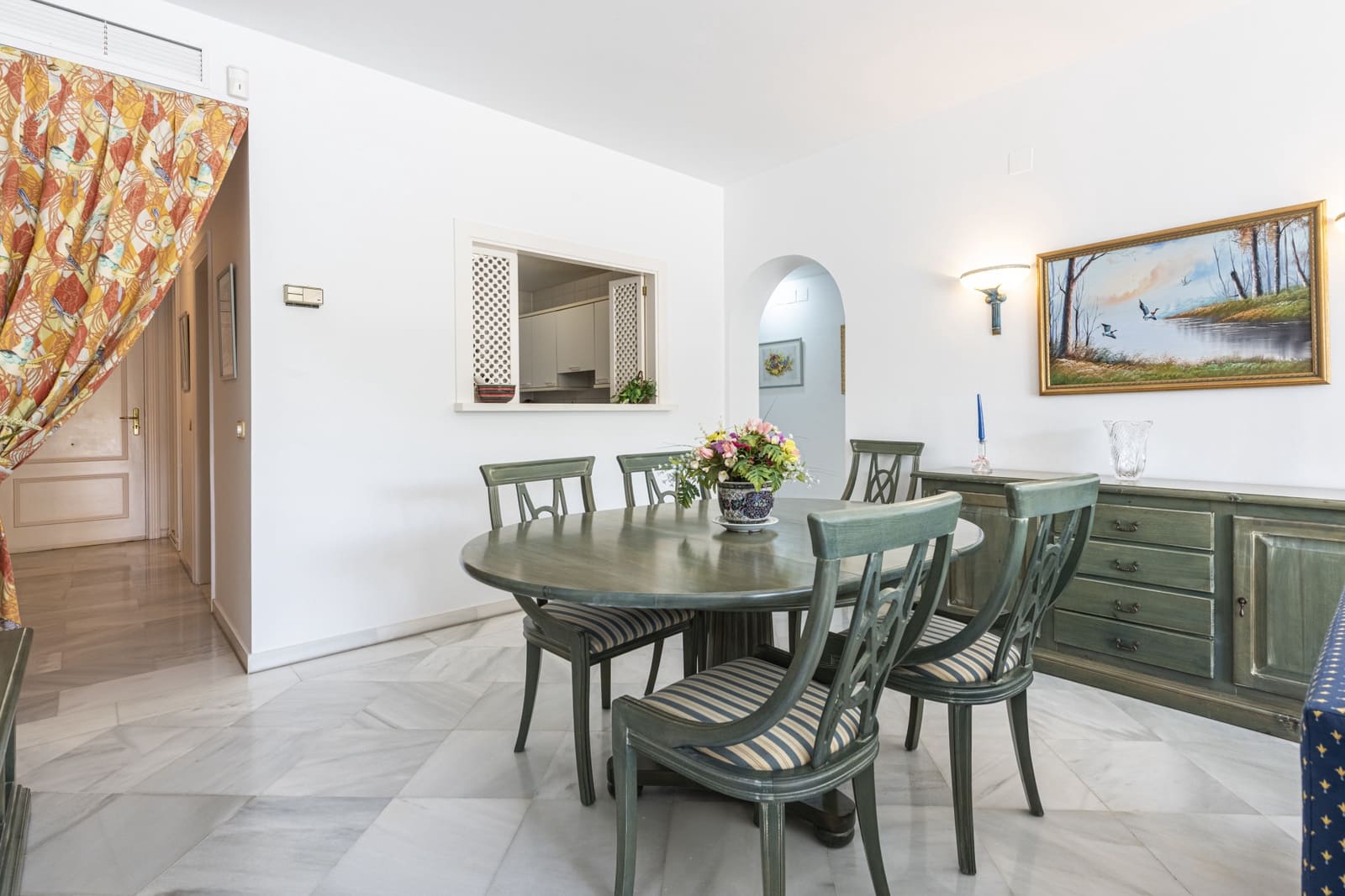 2 bedroom Apartment for sale in Marbella with pool garage - € 1,500,000 (Ref: 8822204)